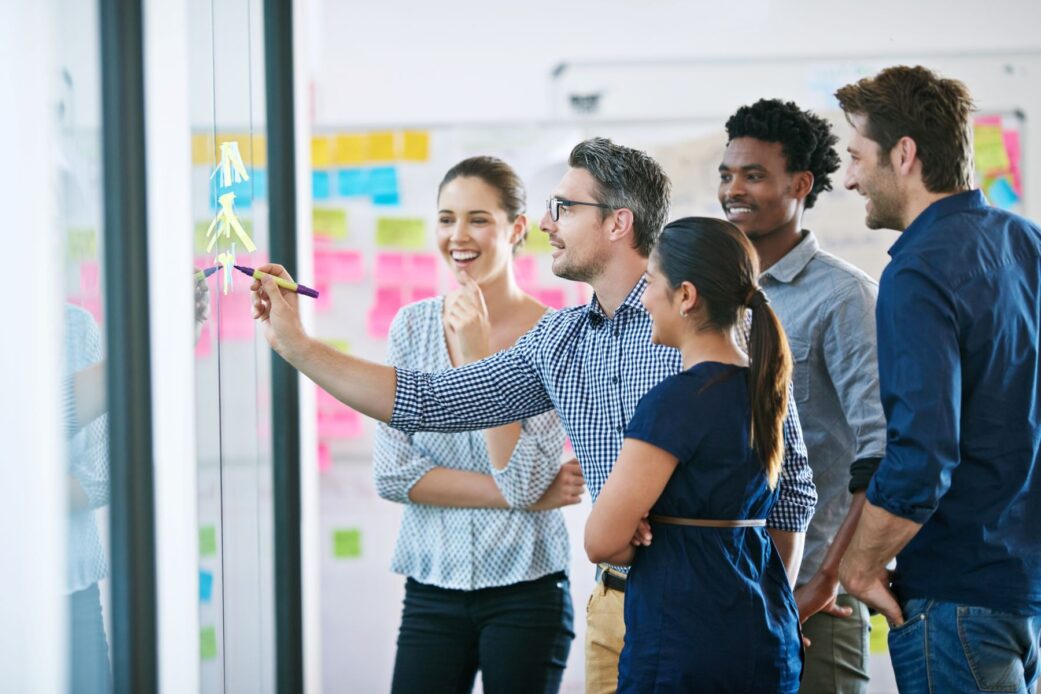 Führungskräftetrainings mit Wirkung und Nutzen für die Praxis – aktuelle Präsenz- und Online-Kurse